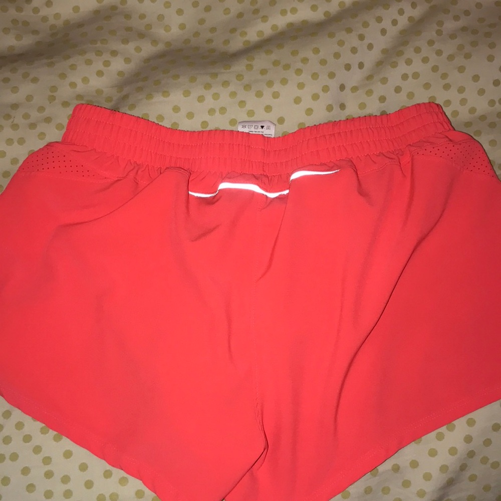 ASICS shorts - Picture 2 of 3